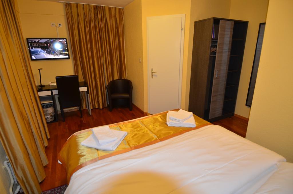 Beausite Hotel Crissier Quarto foto
